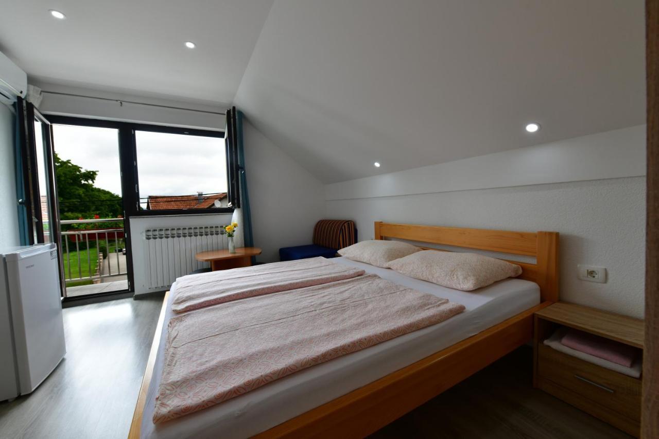 House Marinic Hotel Grabovac  Exterior foto